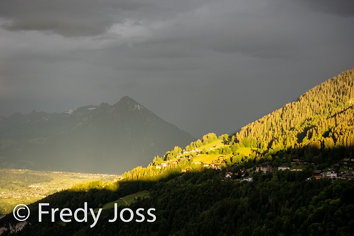 Beatenberg mit dem Niesen, Berner Oberland